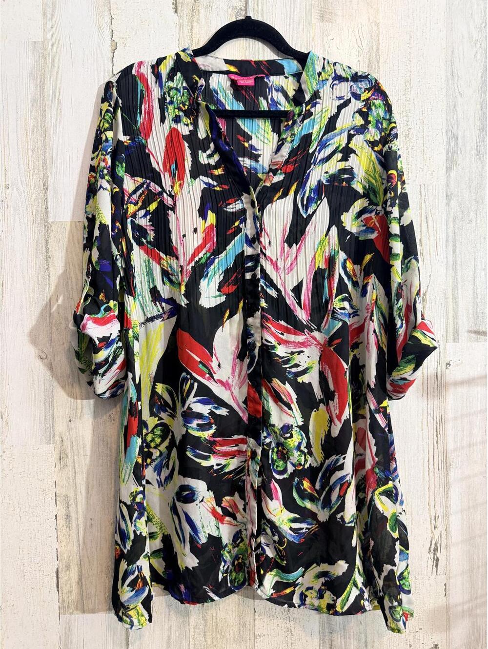 Sunny Leigh Women's Large Abstract Print Button Front Tunic